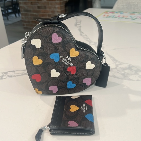 ❤️Coach Heart Crossdoby❤️ - Picture 12 of 16